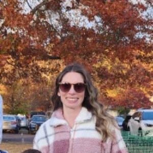 Meet your Posher, Lauren